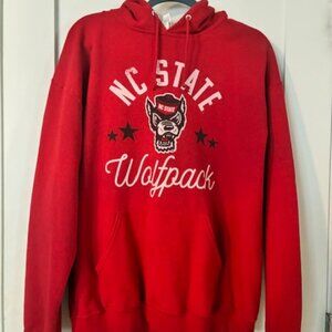 Vintage North Carolina State Wolfpack Sweatshirt Hoodie Large.